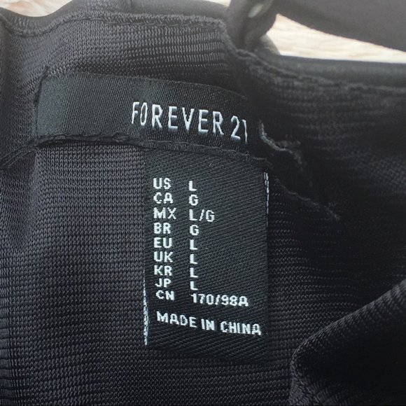 Forever 21 Women’s Faux Leather Dress Size Large - Picture 5 of 8